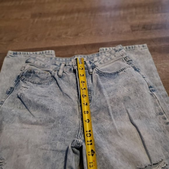RUE 21 Juniors Size 10 Light Stone Wash Ripped/Distressed Jeans Denim - Picture 7 of 9